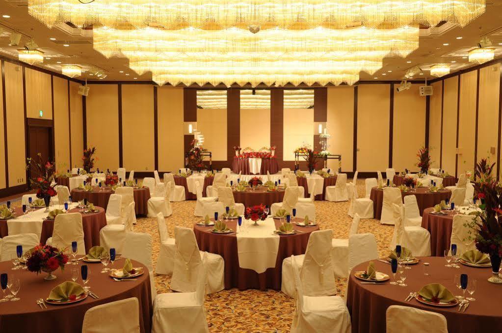 Hotel Crown Palais Kofu Kültér fotó